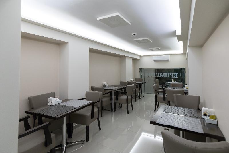 Hotel Epidavros 2*